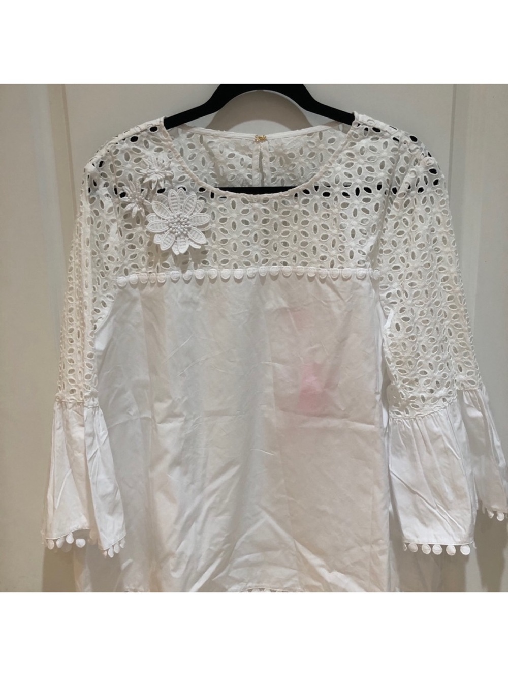 Lilly Pulitzer White Eyelet Lace Tunic with Floral Applique